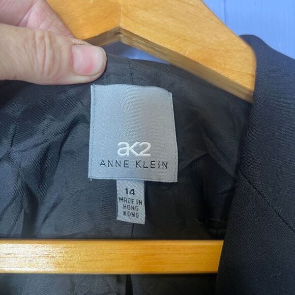 Anne Klein AK2 Black with White Trim Single Breasted 2 Button Blazer Size 14 - Picture 8 of 8